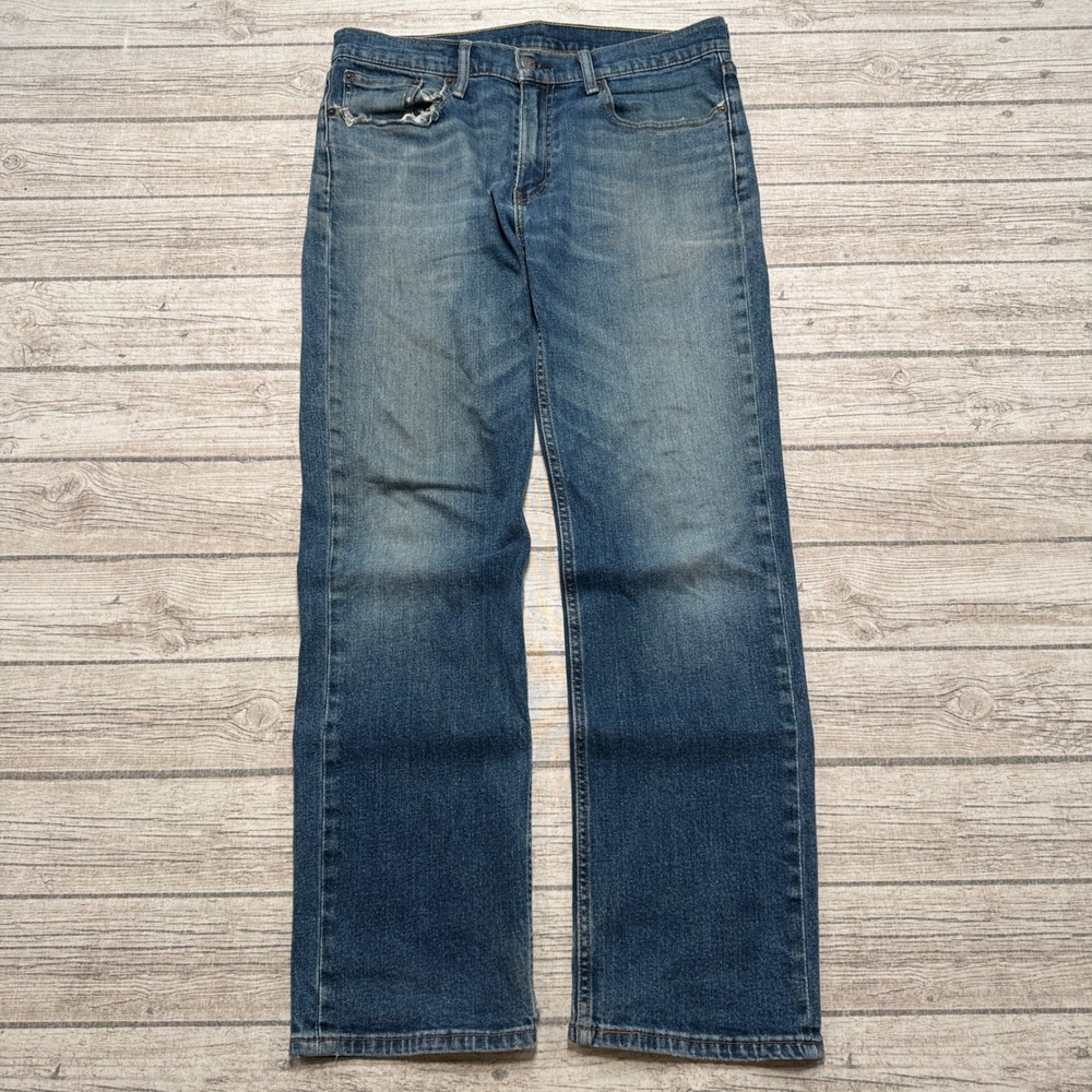 Levi's 514 Jeans Men's 32x30 Blue Medium Wash Denim Straight Leg Relaxed Retro